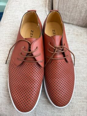 Men's Perforated Tan Derby Shoes - Casual Leather Oxfords